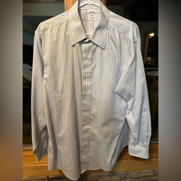 Brooks brothers 346 dress shirt, all cotton. Size 17-4/5. - Picture 5 of 5